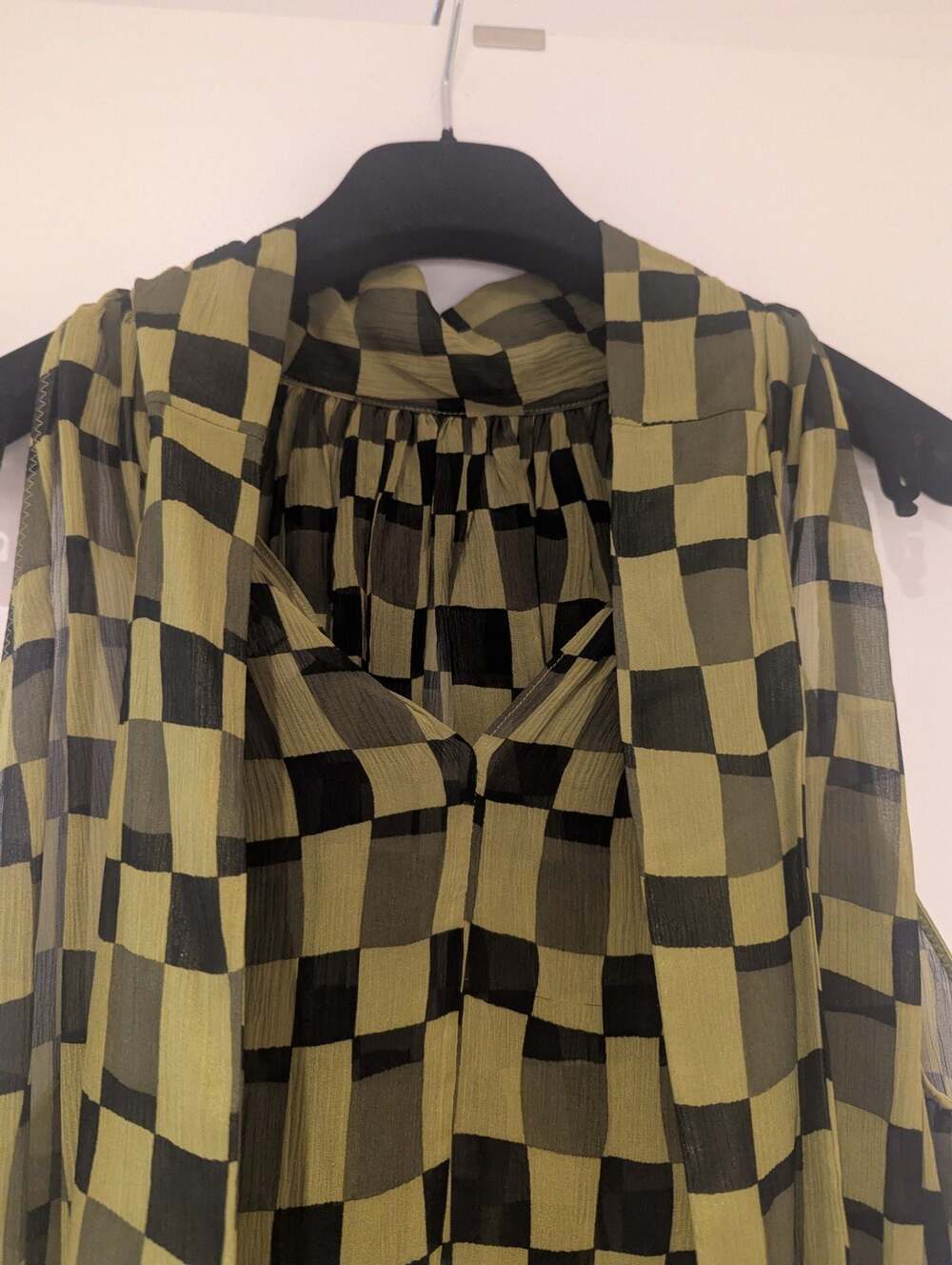 Marni Checkerboard Silk Georgette Sleeveless Bow Blouse - Picture 8 of 10